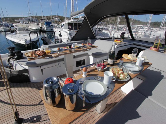 Image of On y va yacht #8