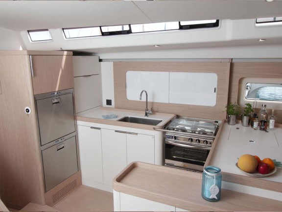 Image of On y va yacht #11