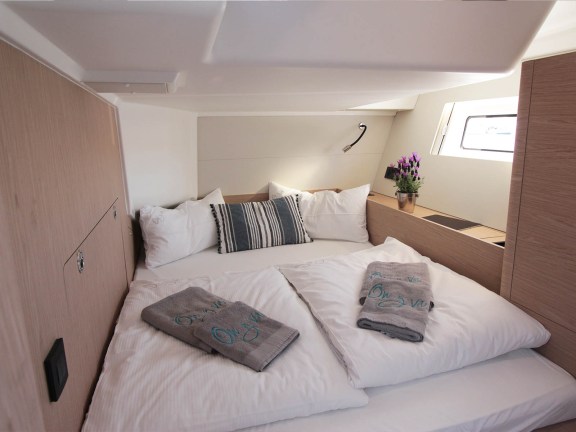 Image of On y va yacht #13