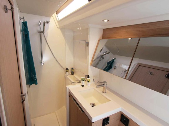 Image of On y va yacht #15