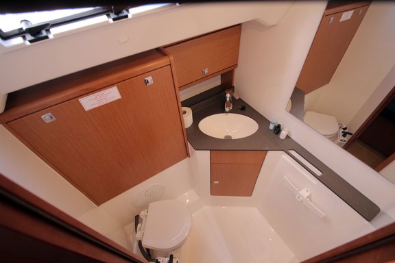 Image of Lucy Ball yacht #12