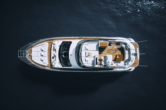Image of White yacht #5