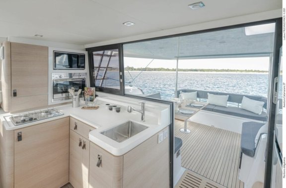 Image of Aruna yacht #9