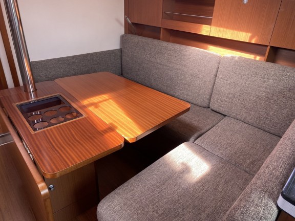 Image of Kon-Tiki yacht #8