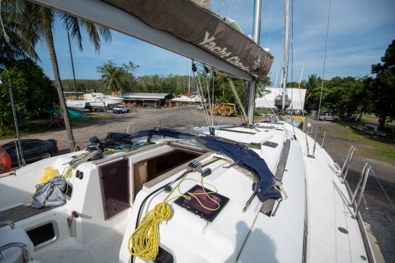 Image of Chinon 2 yacht #6