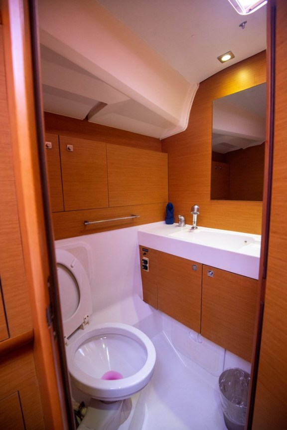 Image of Chinon 2 yacht #23