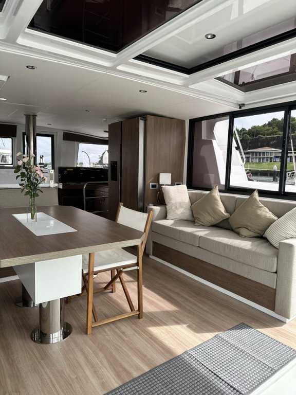 Image of Belle Isle yacht #16