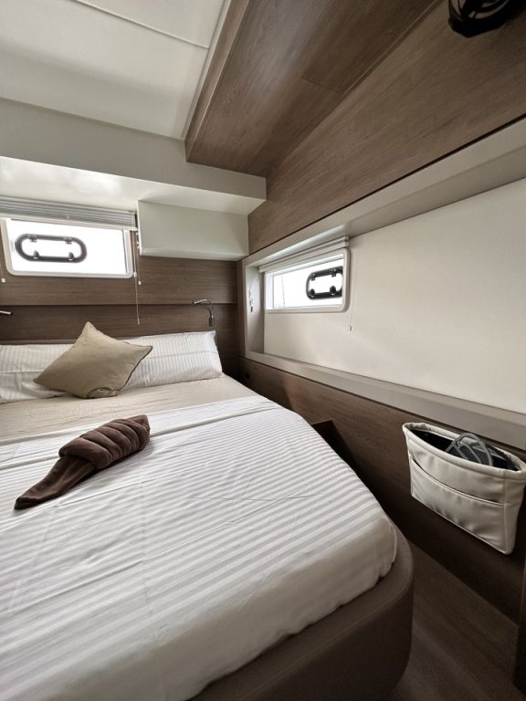 Image of Belle Isle yacht #32