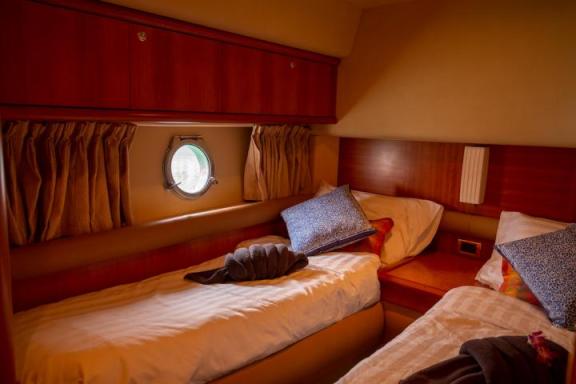 Image of Pillars yacht #13