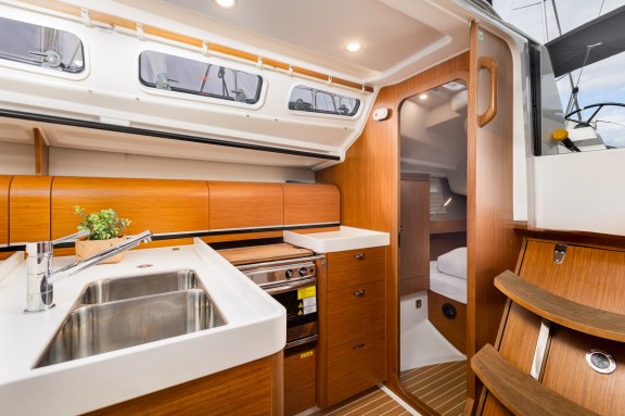 Image of Lieutenant Dan yacht #11