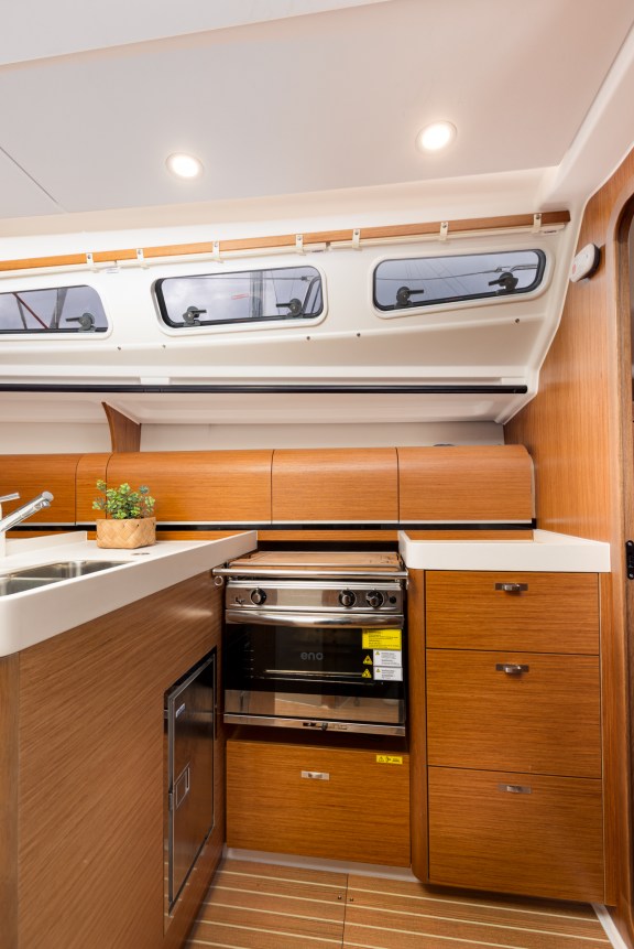 Image of Lieutenant Dan yacht #13