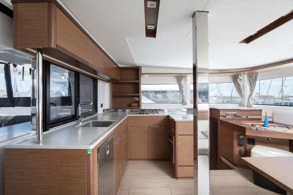 Image of Long Island yacht #11