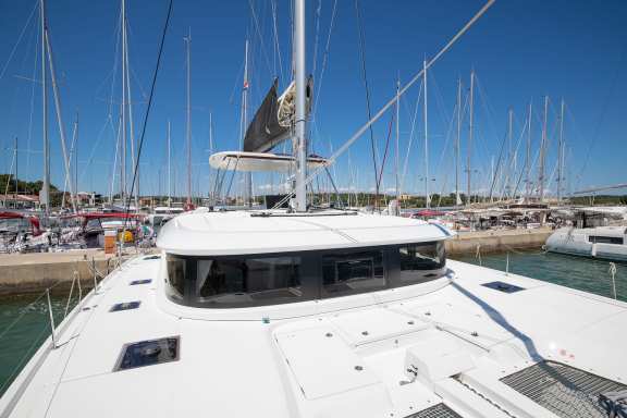 Image of Manta Maris yacht #11