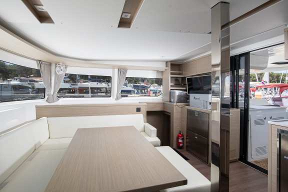 Image of Manta Maris yacht #18