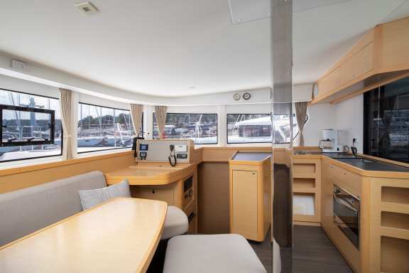 Image of Mare Solero yacht #11