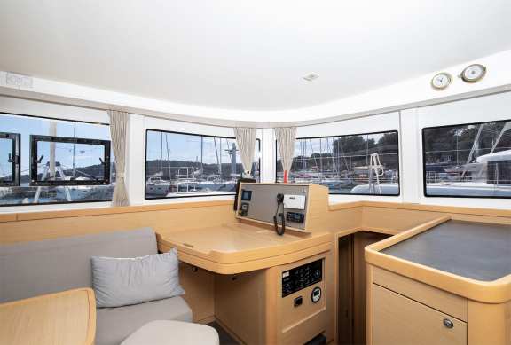 Image of Mare Solero yacht #12