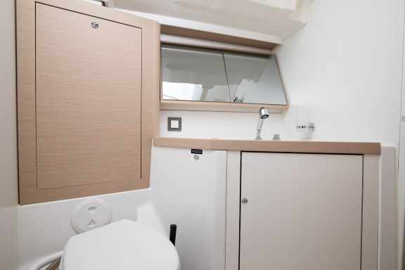 Image of Contessa di Mare yacht #18