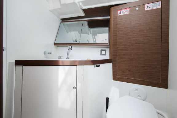 Image of Pura Vida yacht #16