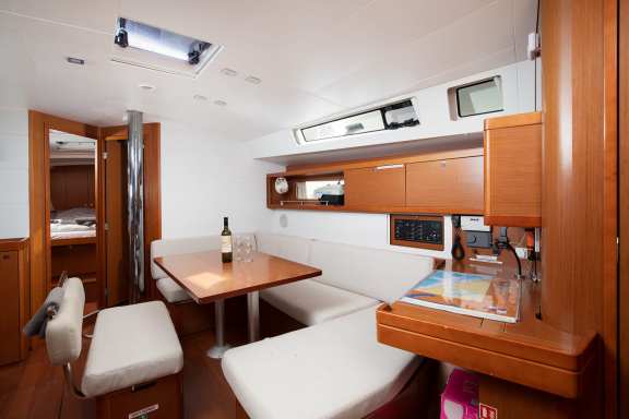 Image of Mare Aeolos yacht #12