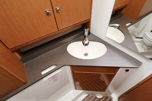 Image of Homeoffice yacht #30