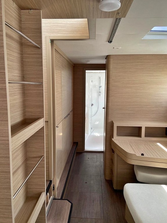 Image of Chill Out yacht #15