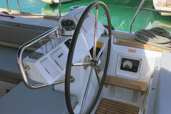 Image of Cascade yacht #16