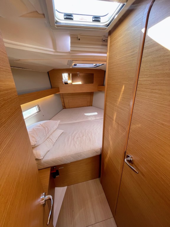 Image of Gin Fizz yacht #9