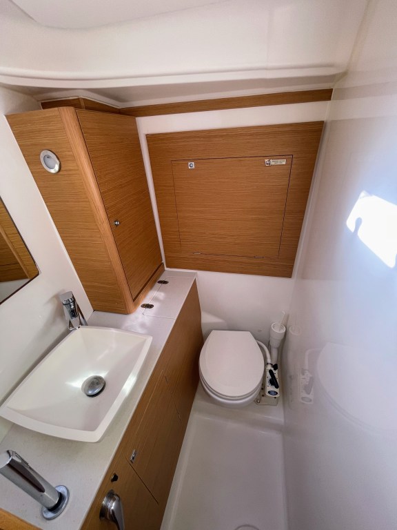 Image of Gin Fizz yacht #10