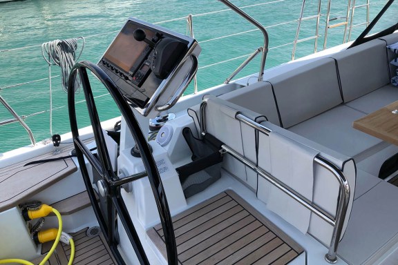 Image of Thora Helen yacht #8