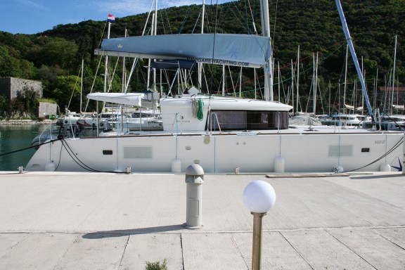 Image of Claudia III yacht #20