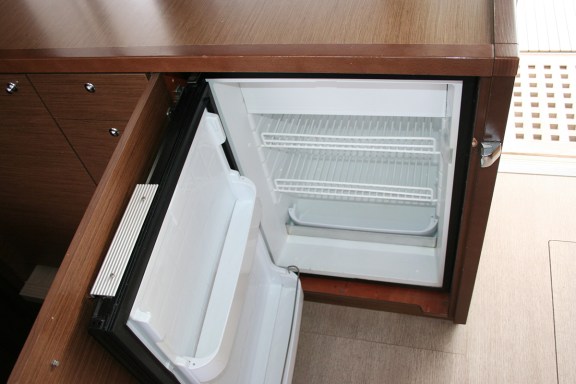 Image of Claudia III yacht #26