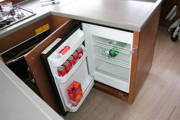 Image of Claudia III yacht #27