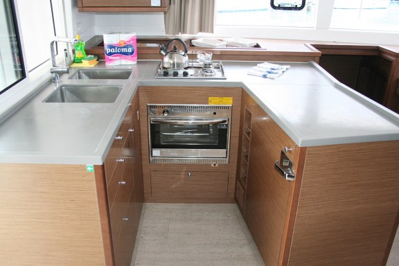 Image of Claudia III yacht #28