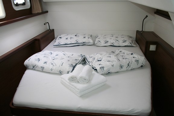 Image of Claudia III yacht #32