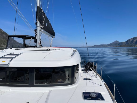 Image of Arctic Charm yacht #9