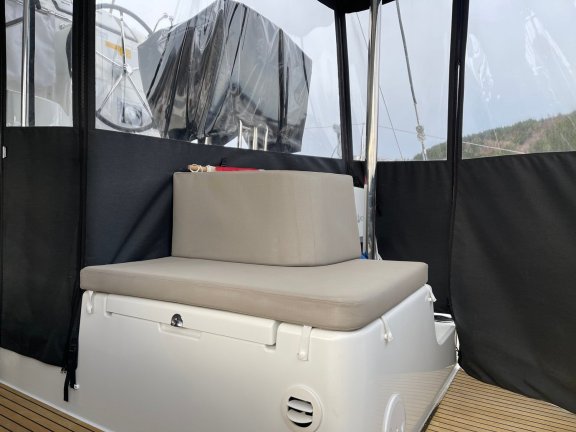 Image of Arctic Charm yacht #13