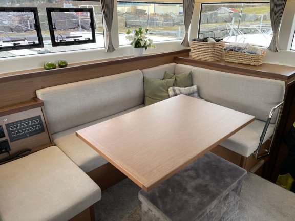 Image of Arctic Charm yacht #15