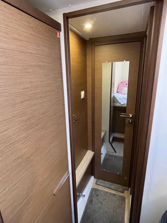 Image of Arctic Charm yacht #21