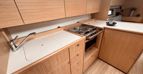 Image of Nayjara II yacht #9