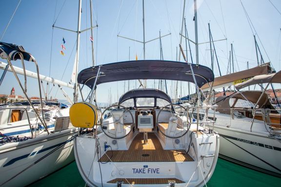 Image of Take Five yacht #3