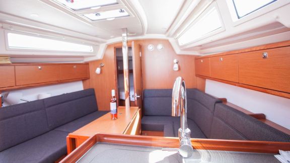 Image of Take Five yacht #8