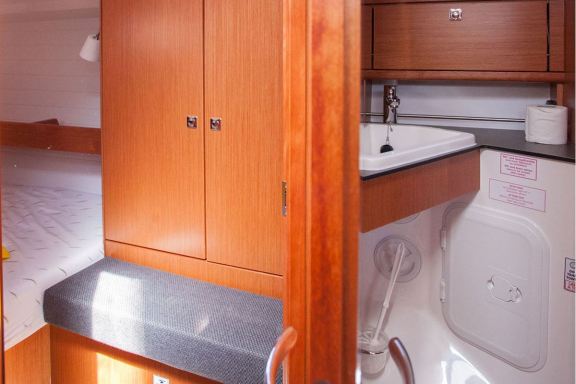 Image of Take Five yacht #18