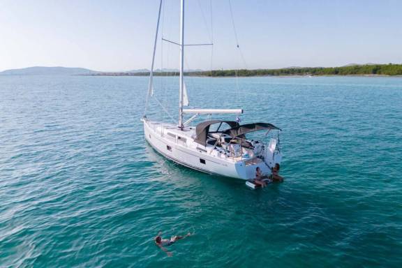 Image of Frizzante yacht #3