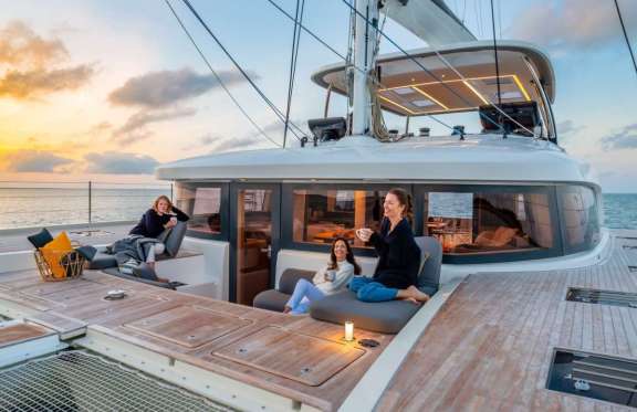 Image of Reverie yacht #4