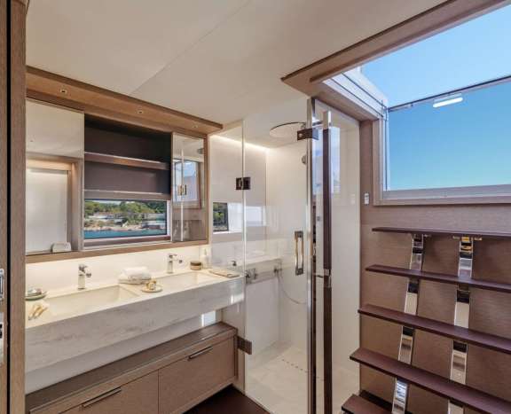 Image of Reverie yacht #13