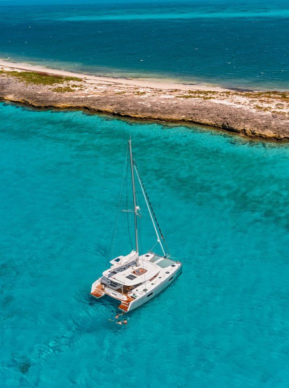 Image of Golden Bride yacht #4