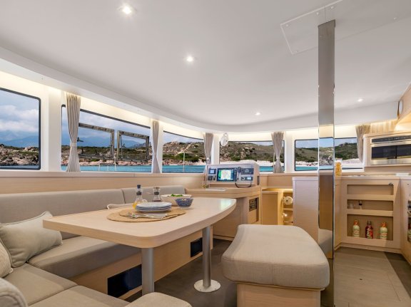 Image of Golden Bride yacht #13