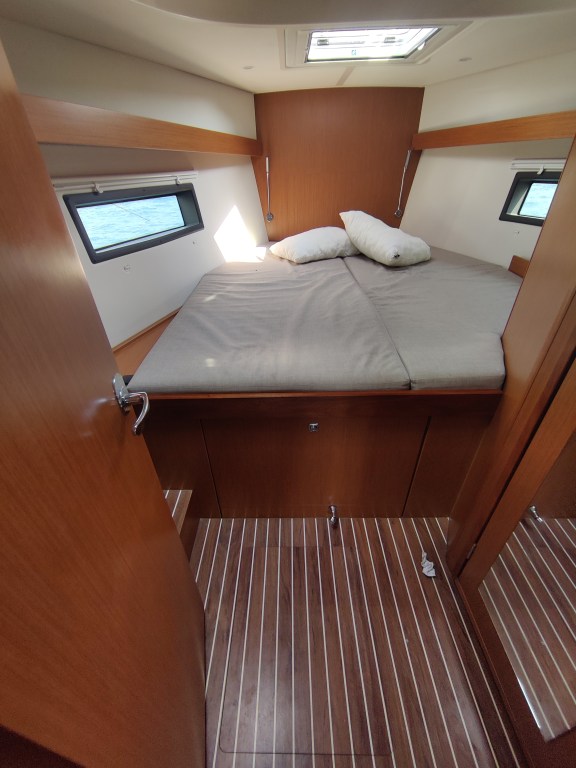 Image of Silver VII yacht #6