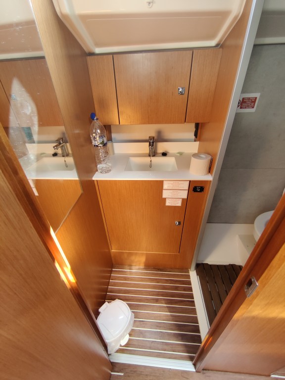 Image of Silver VII yacht #8