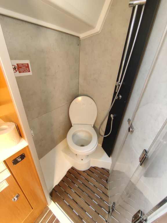 Image of Silver VII yacht #7